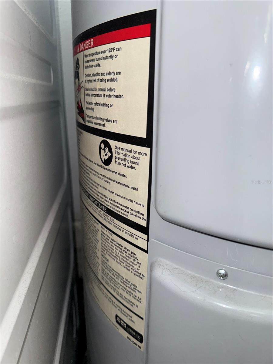 Image 17 of 30 For 2913 Fairfield Court