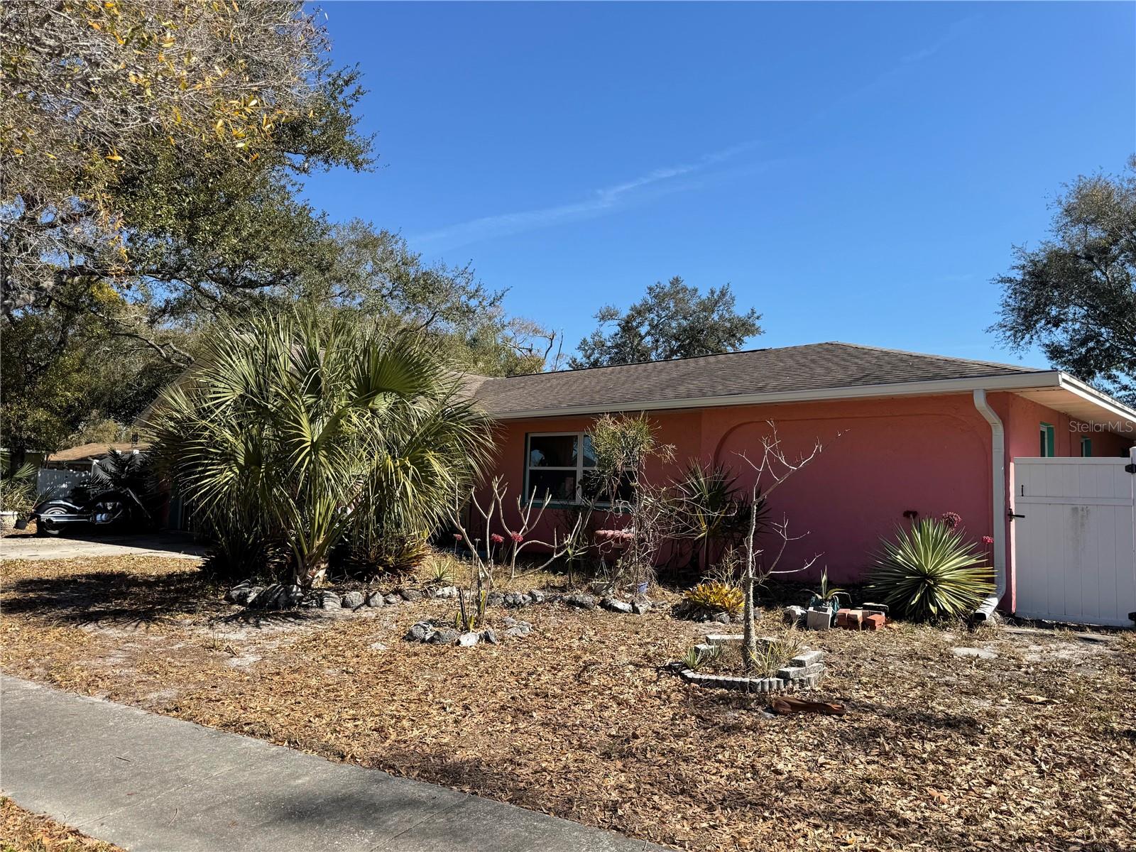 Image 2 of 30 For 2913 Fairfield Court