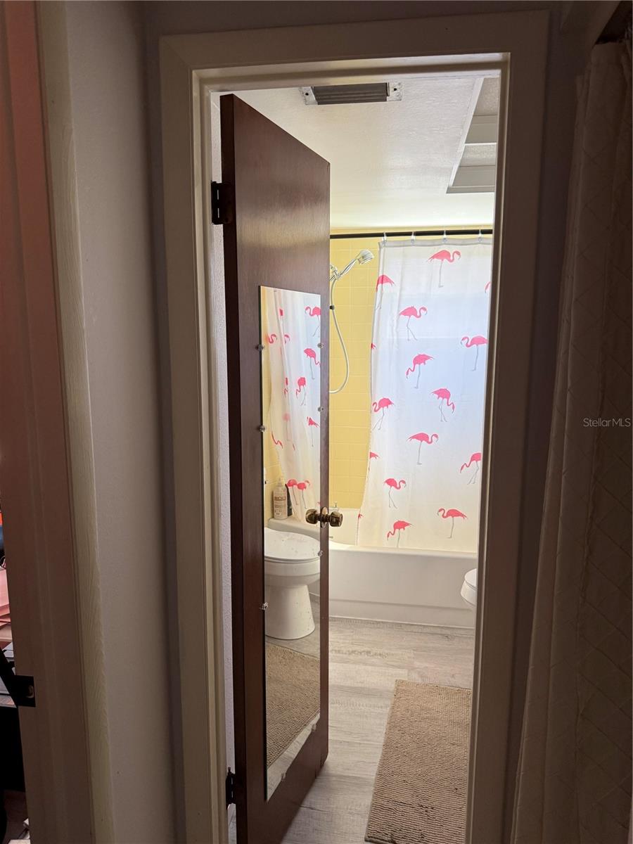 Image 26 of 30 For 2913 Fairfield Court