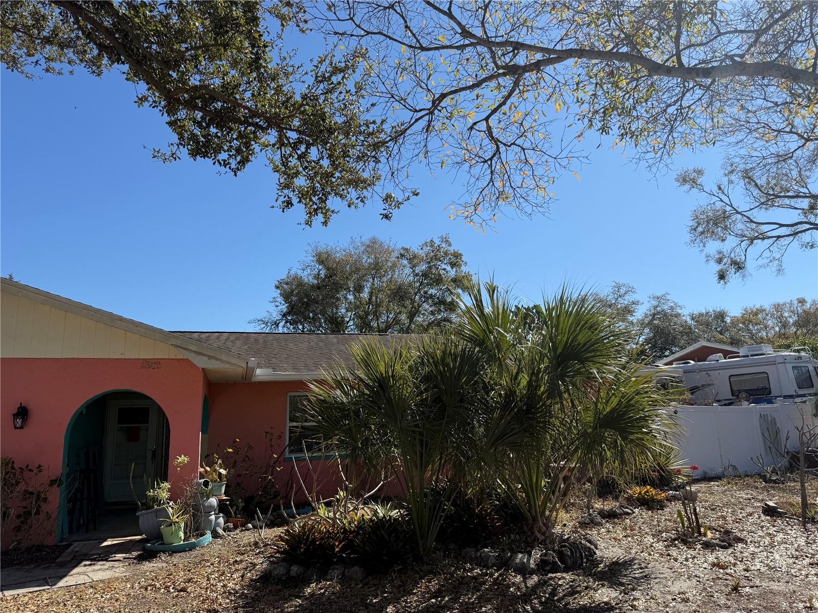 Image 5 of 30 For 2913 Fairfield Court