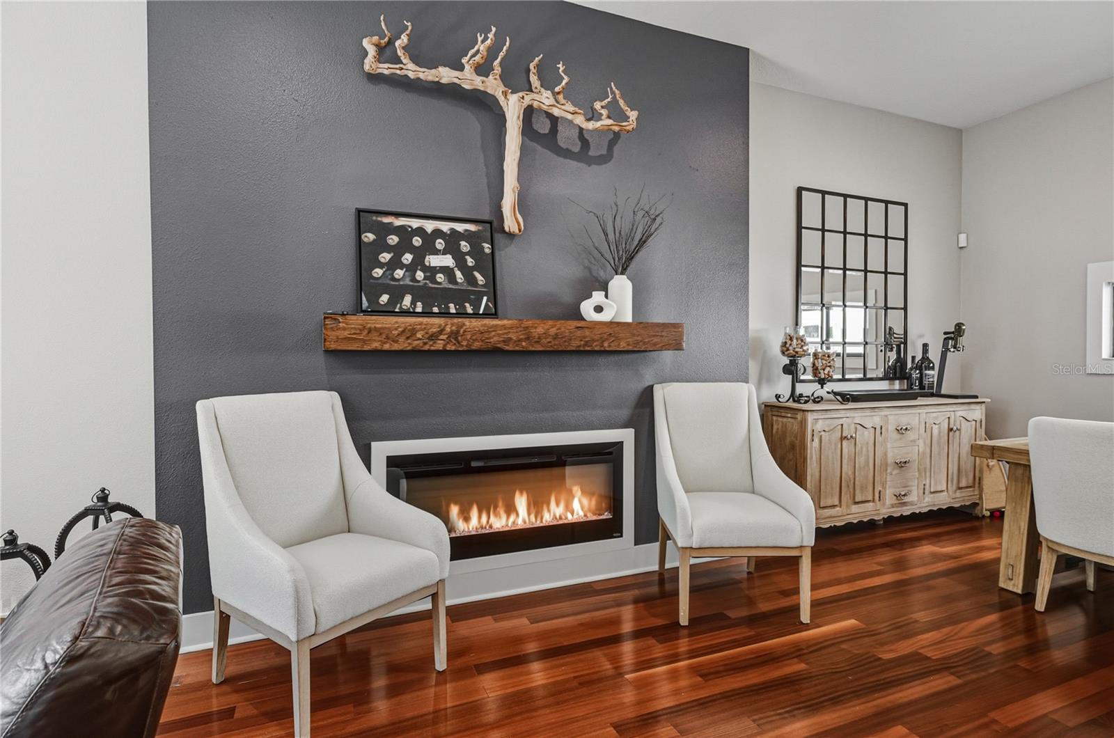 Image 20 of 96 For 3012 Barcelona Street 2