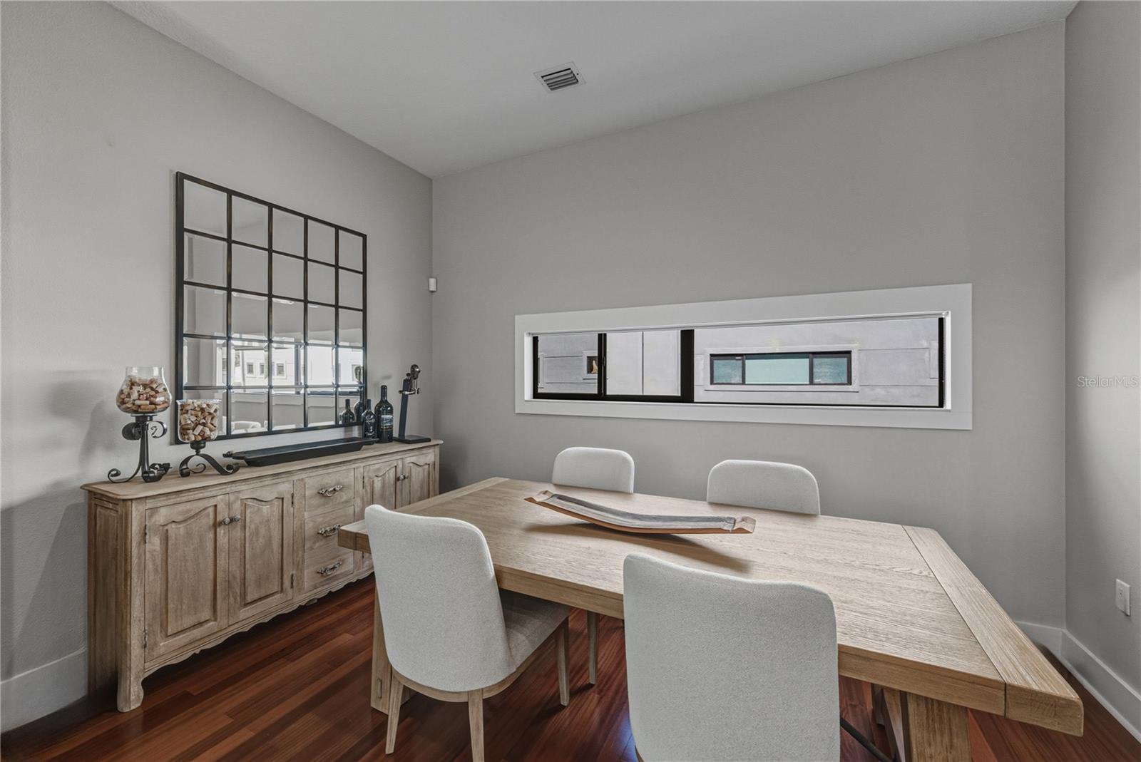 Image 35 of 96 For 3012 Barcelona Street 2