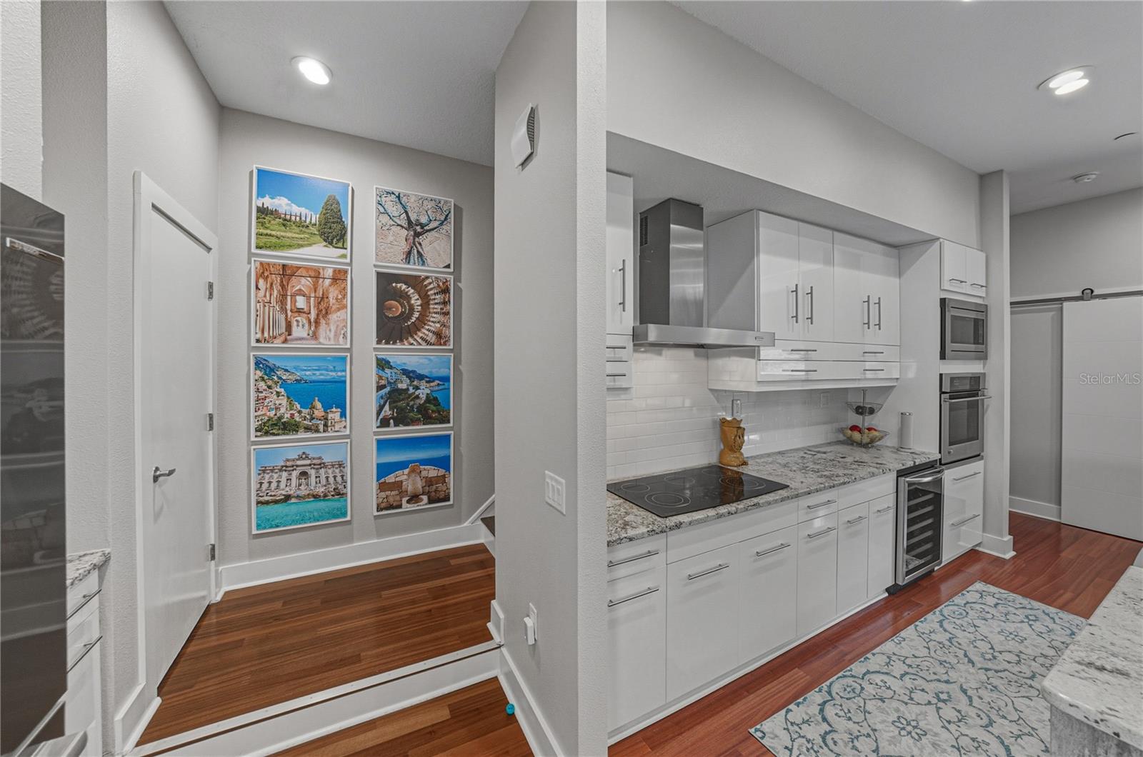 Image 39 of 96 For 3012 Barcelona Street 2