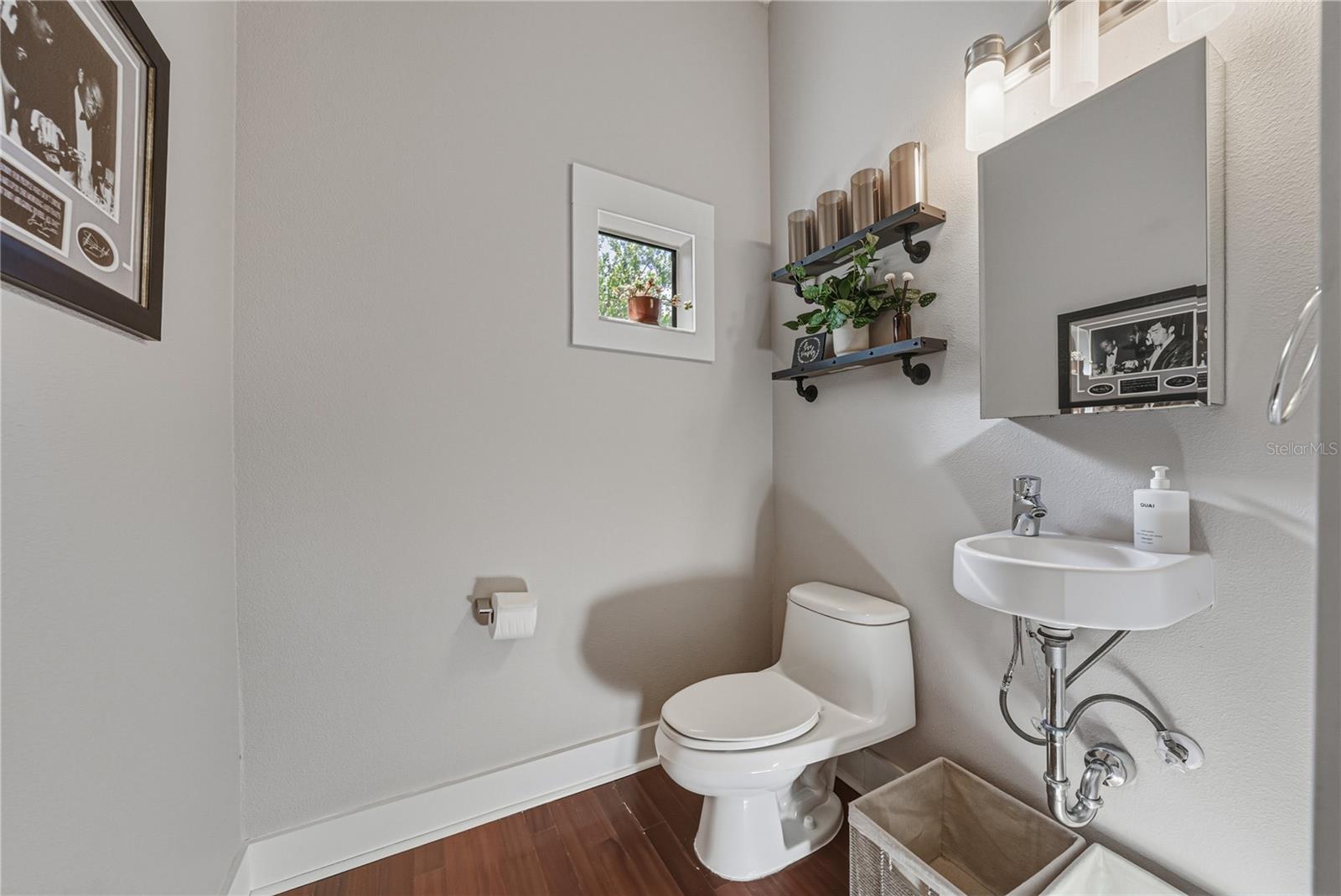 Image 40 of 96 For 3012 Barcelona Street 2