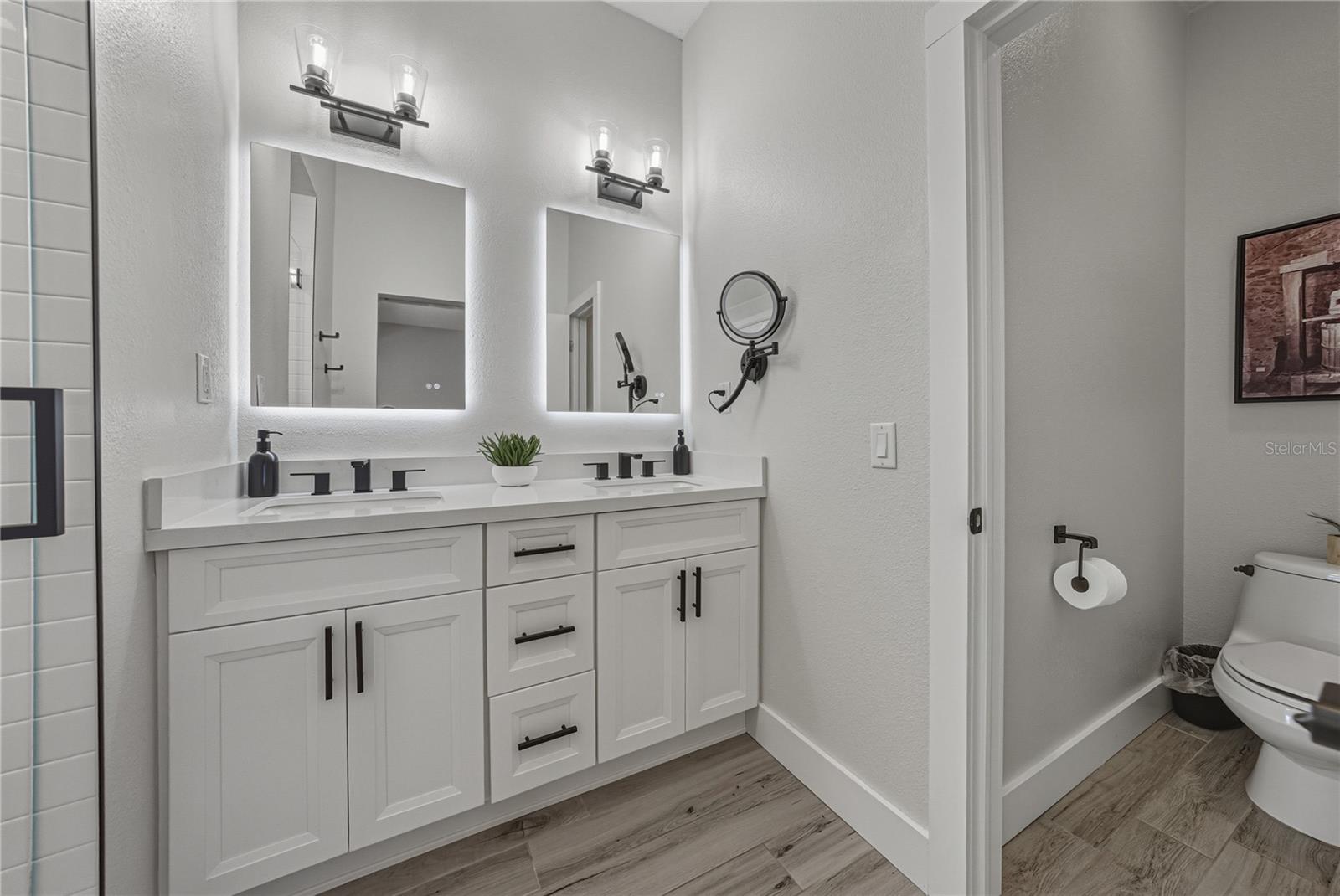 Image 48 of 96 For 3012 Barcelona Street 2