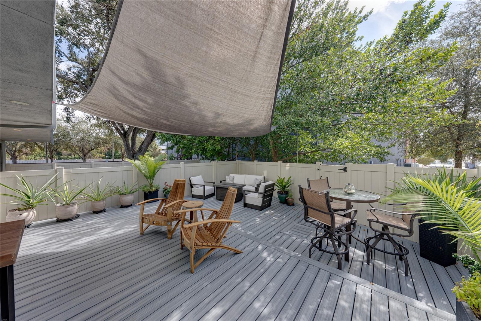 Image 56 of 96 For 3012 Barcelona Street 2