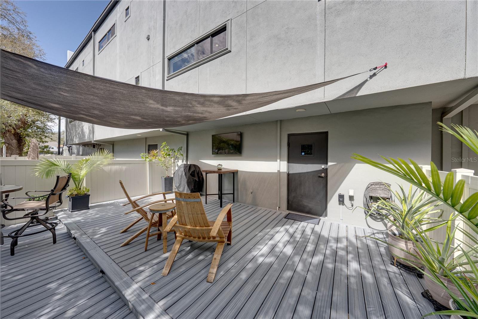 Image 59 of 96 For 3012 Barcelona Street 2