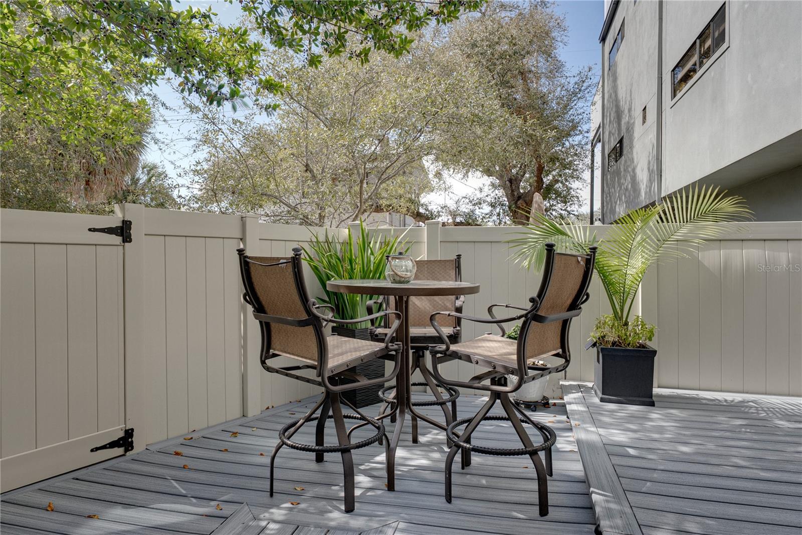 Image 63 of 96 For 3012 Barcelona Street 2