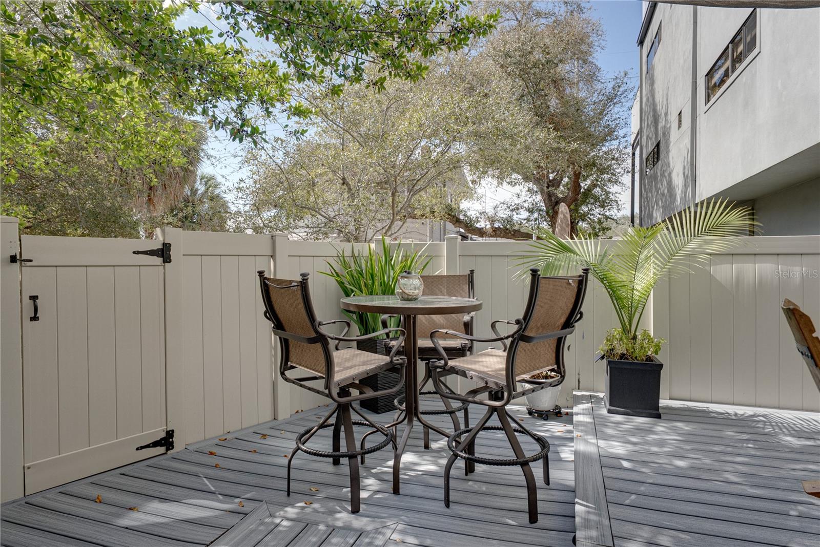 Image 64 of 96 For 3012 Barcelona Street 2