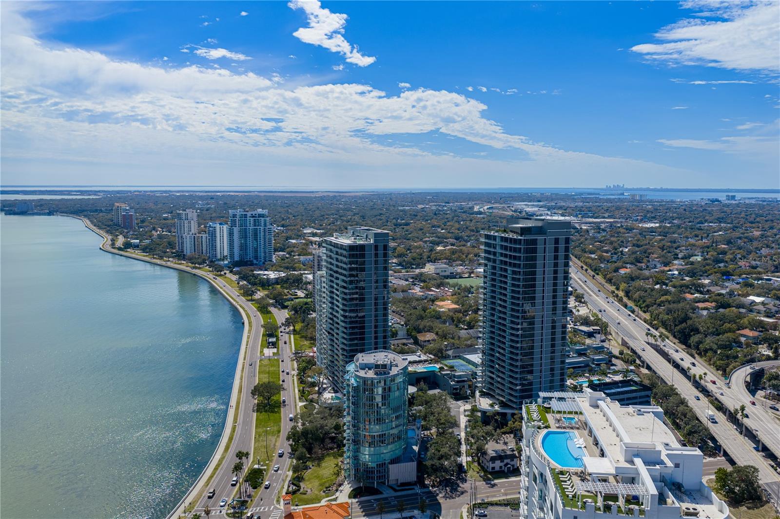 Image 76 of 96 For 3012 Barcelona Street 2