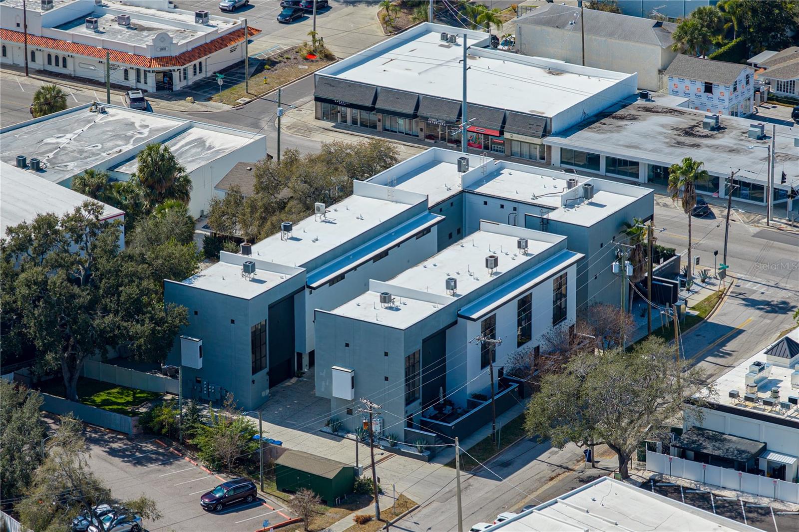 Image 8 of 96 For 3012 Barcelona Street 2