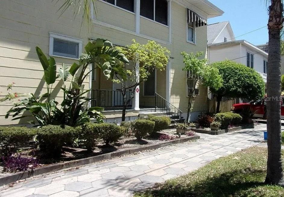 Details for 351 1st Street Ne, ST PETERSBURG, FL 33701