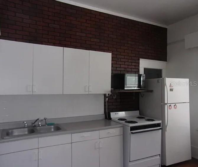 Image 4 of 16 For 351 1st Street Ne