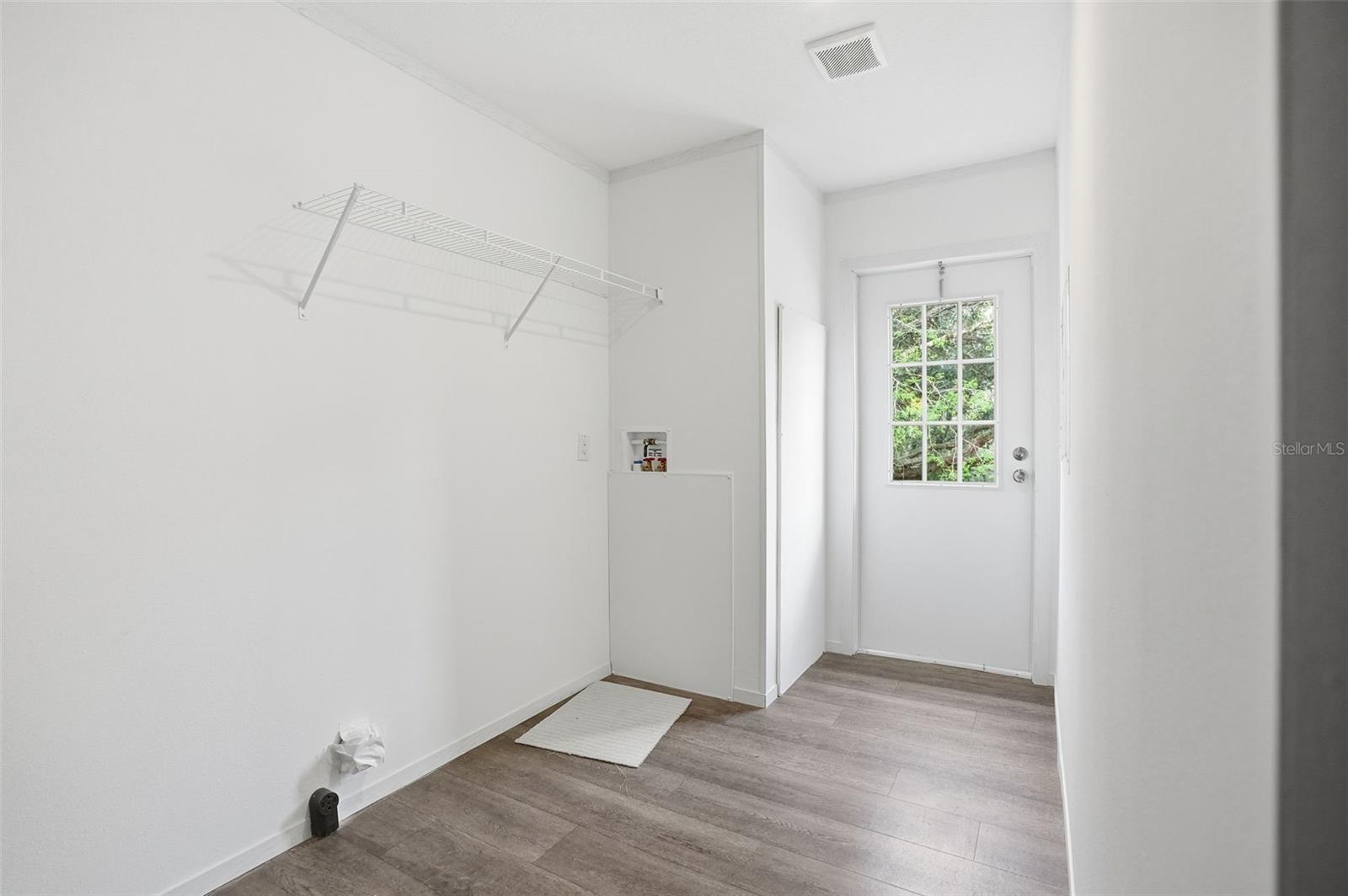 Image 31 of 33 For 25924 Whipperwill Street