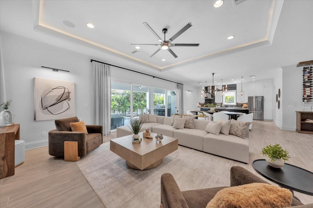 Image 10 of 84 For 419 Bayview Drive Ne