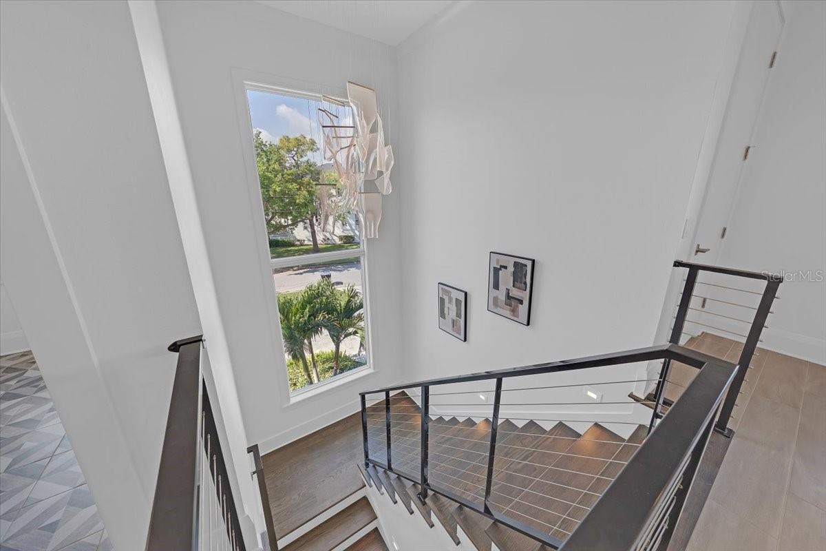 Image 26 of 84 For 419 Bayview Drive Ne