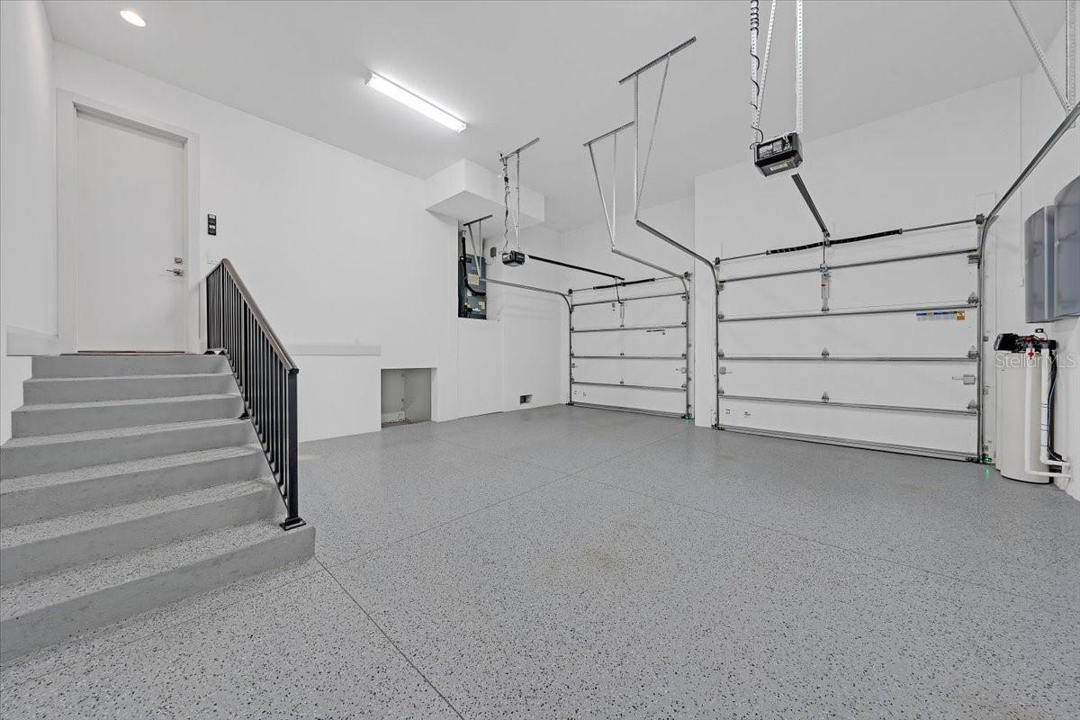 Image 51 of 84 For 419 Bayview Drive Ne