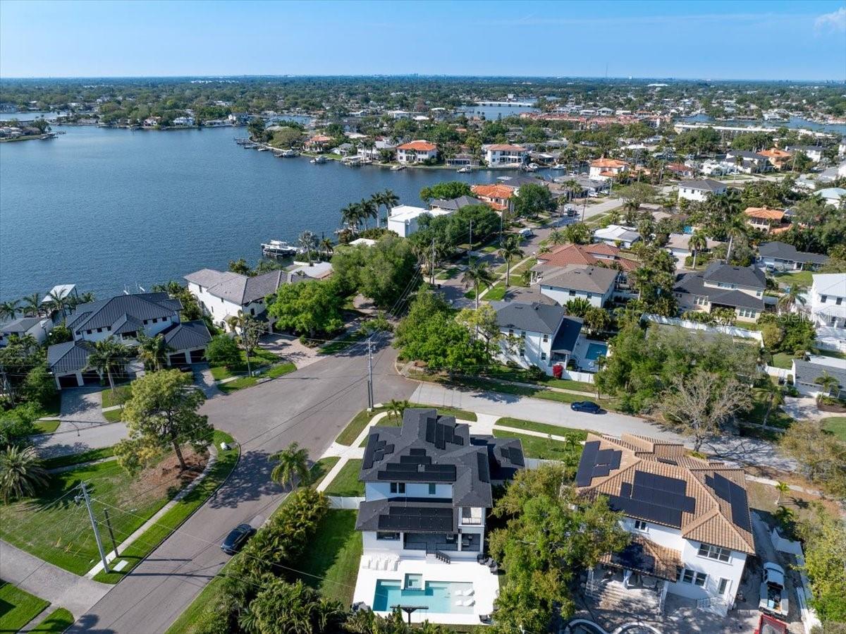 Image 79 of 84 For 419 Bayview Drive Ne