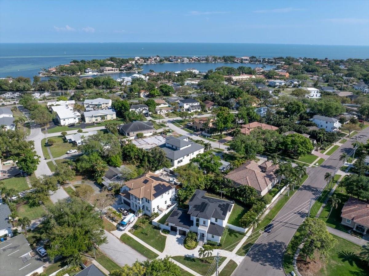 Image 82 of 84 For 419 Bayview Drive Ne