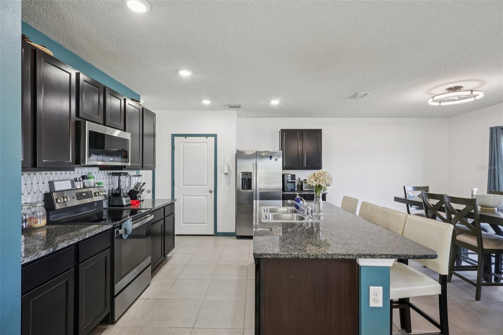 Image 10 of 38 For 11168 Leland Groves Drive