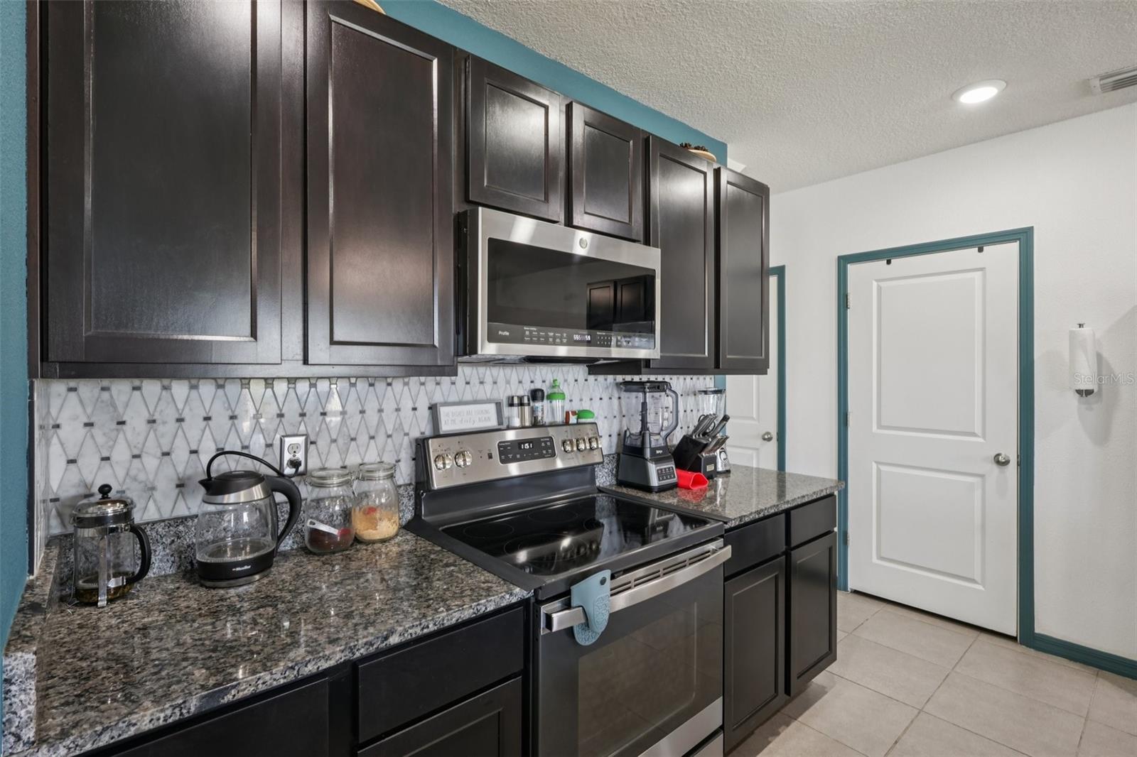 Image 11 of 38 For 11168 Leland Groves Drive