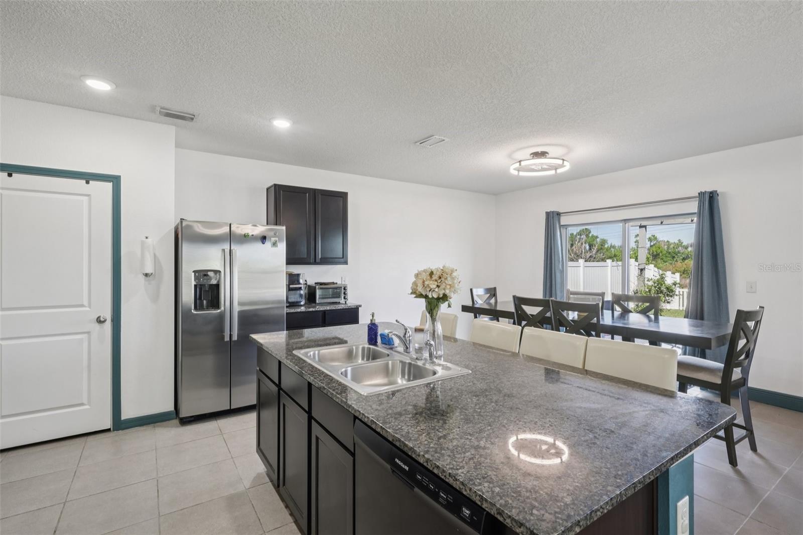 Image 12 of 38 For 11168 Leland Groves Drive