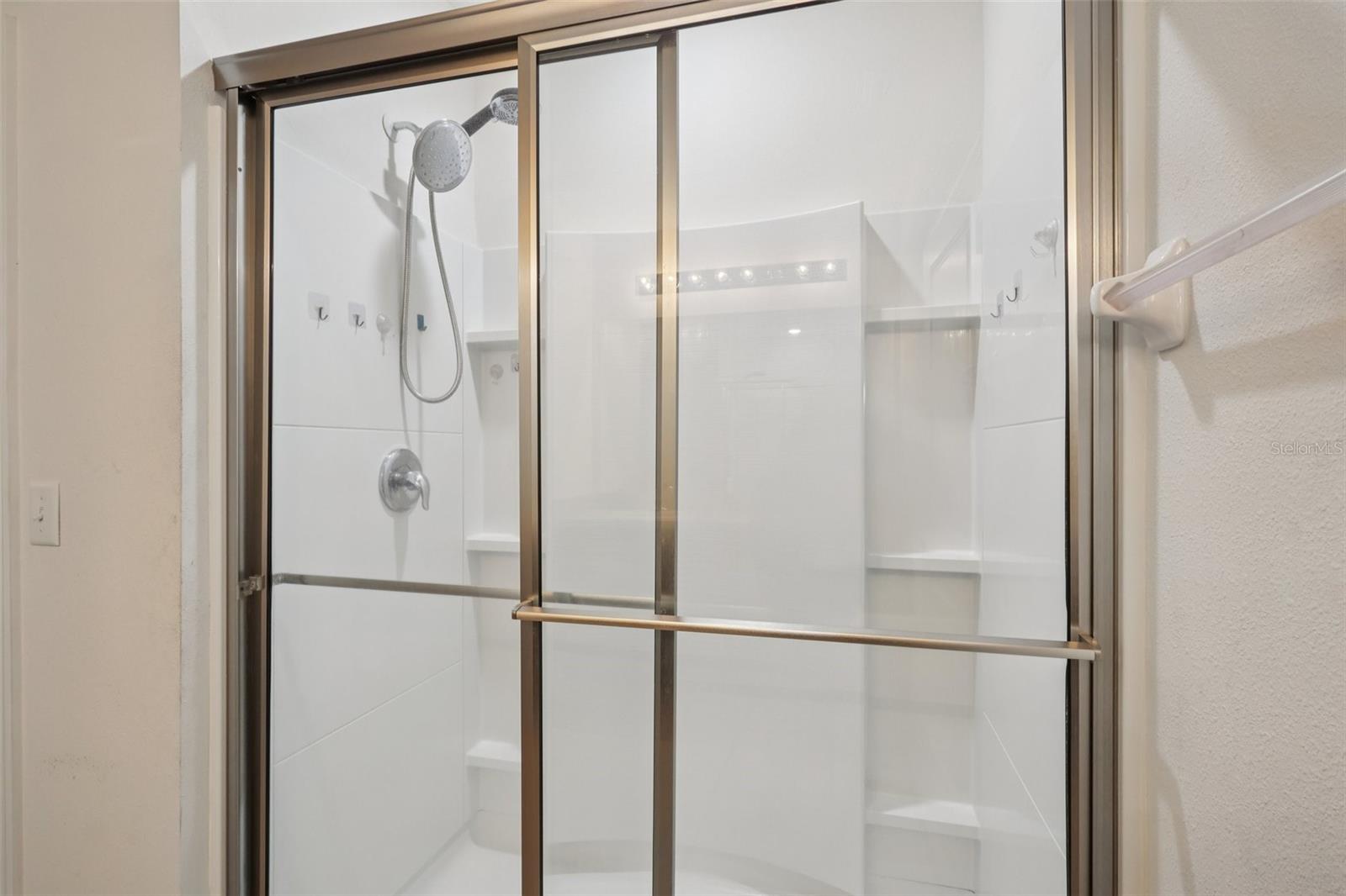 Image 27 of 38 For 11168 Leland Groves Drive