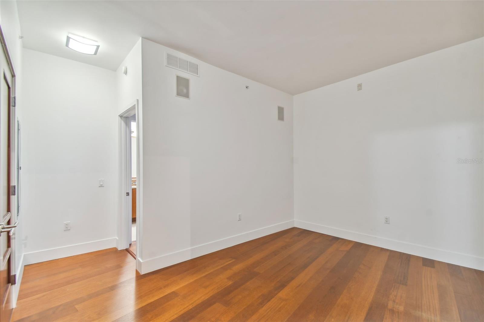 Image 17 of 50 For 111 12th Street 1717