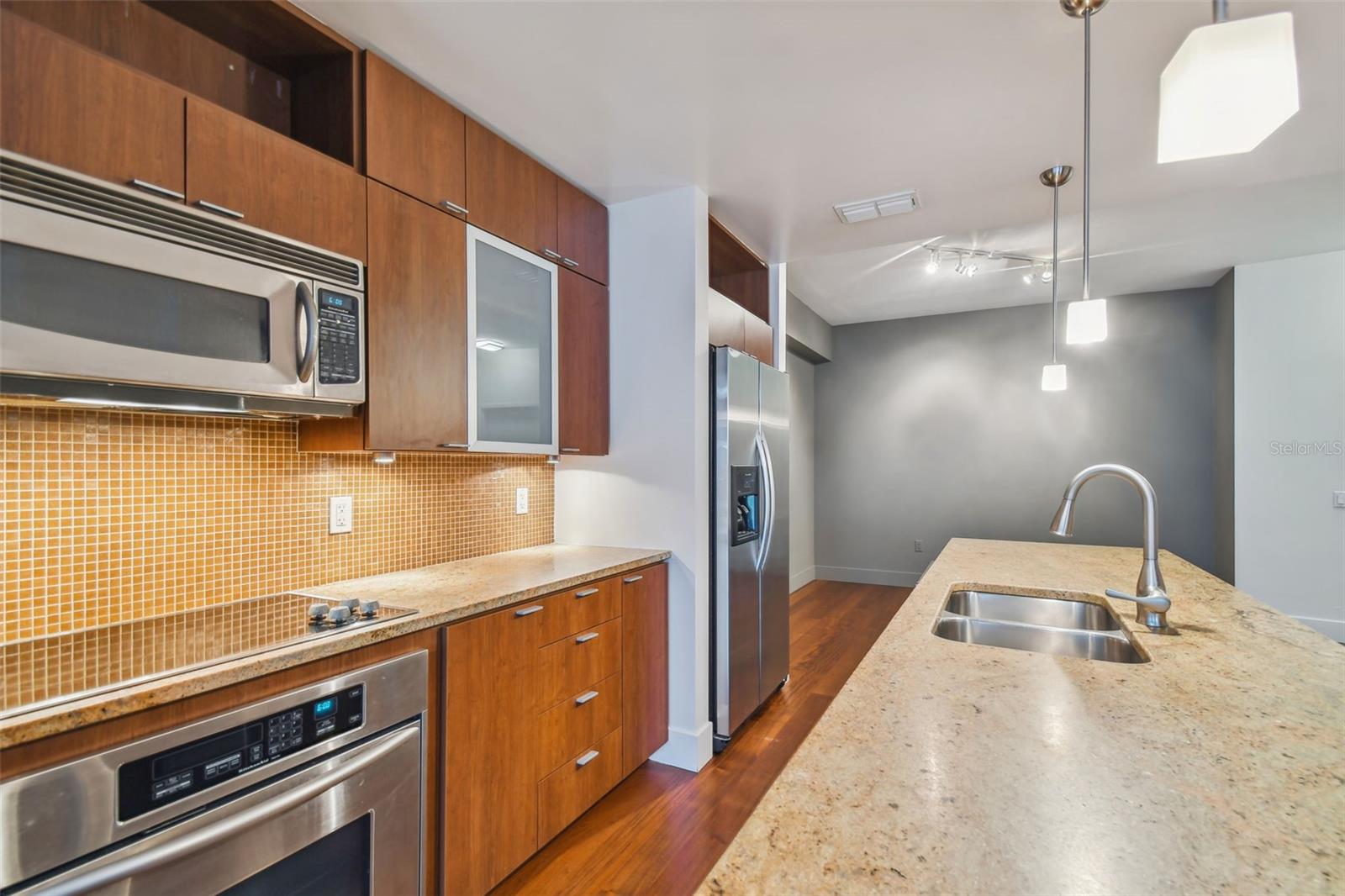 Image 4 of 50 For 111 12th Street 1717