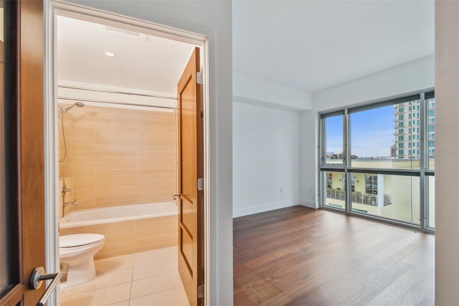 Image 43 of 50 For 111 12th Street 1717