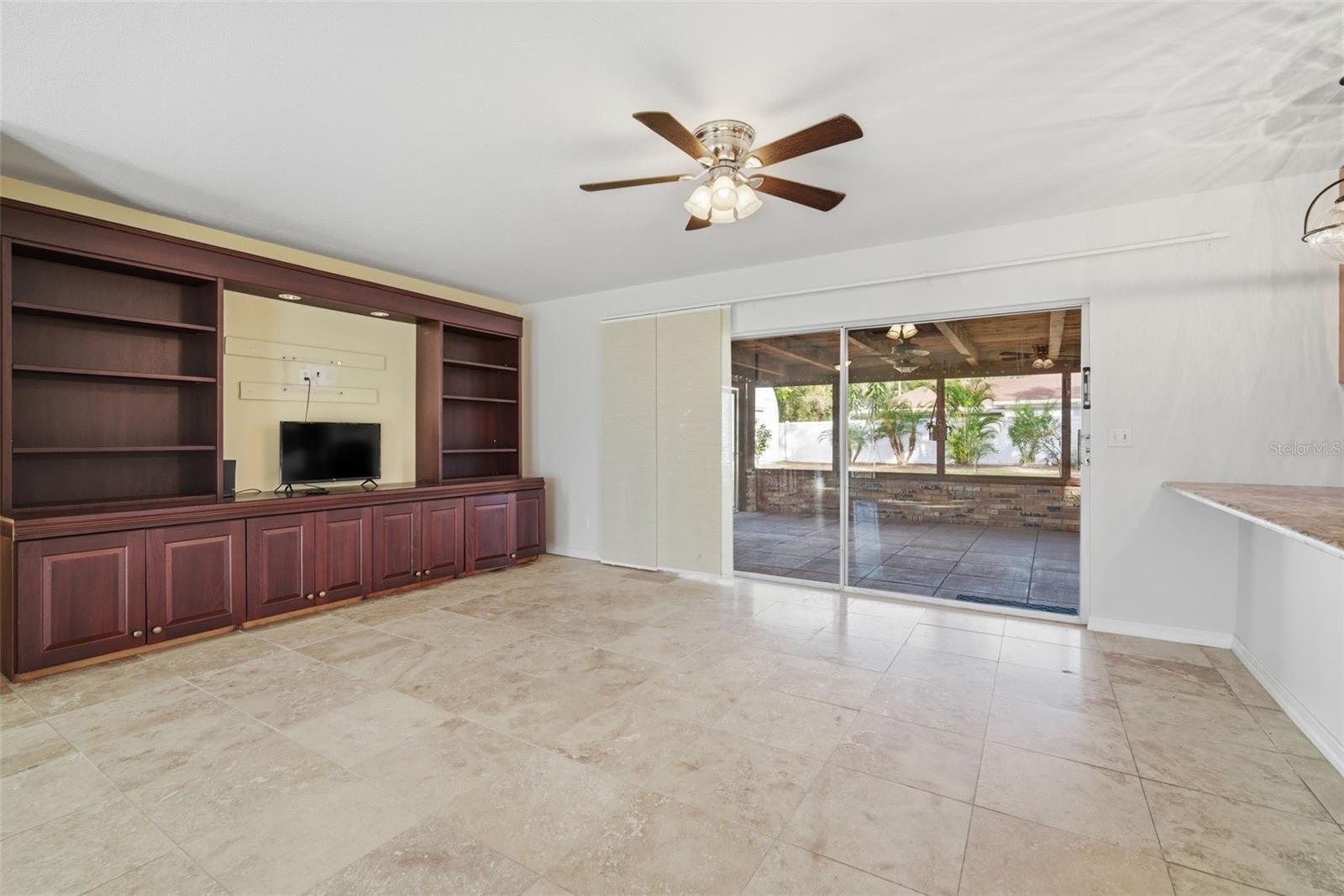 Image 13 of 90 For 606 Sylvan Drive