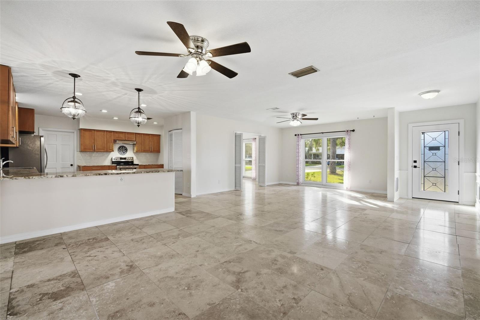 Image 16 of 90 For 606 Sylvan Drive