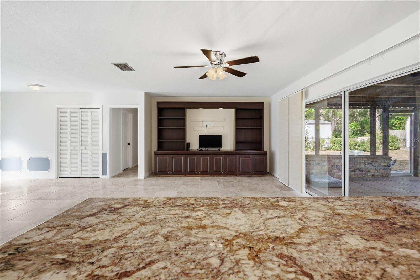 Image 17 of 90 For 606 Sylvan Drive