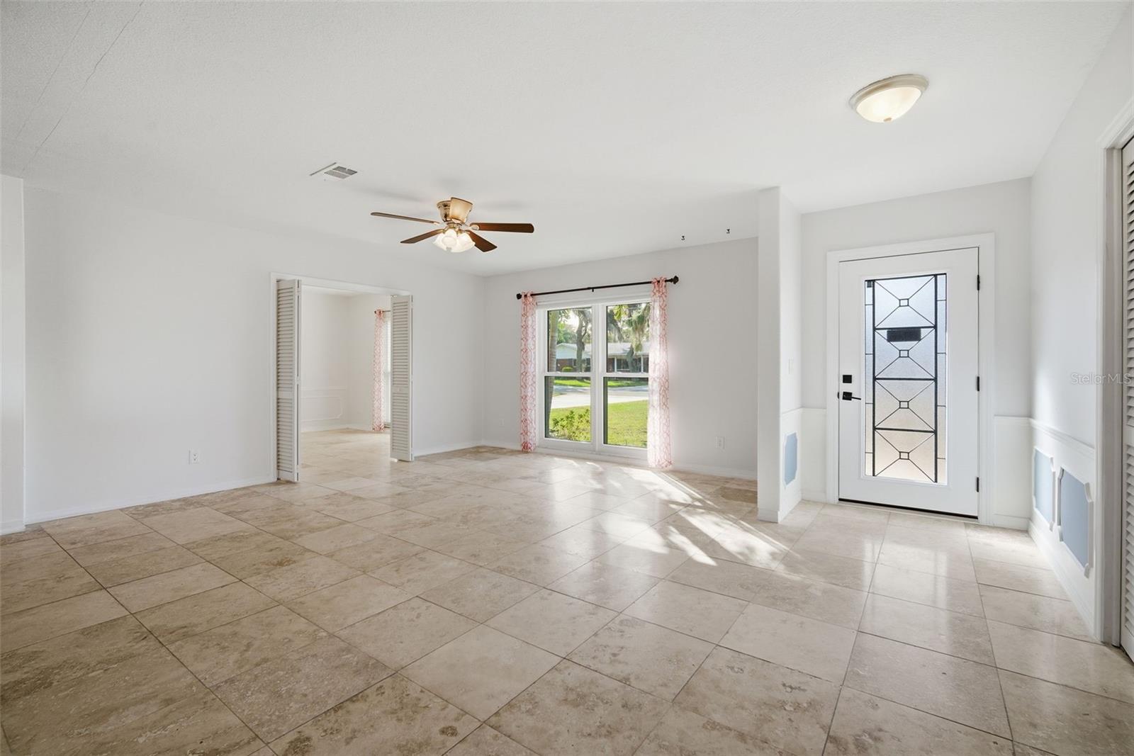 Image 22 of 90 For 606 Sylvan Drive