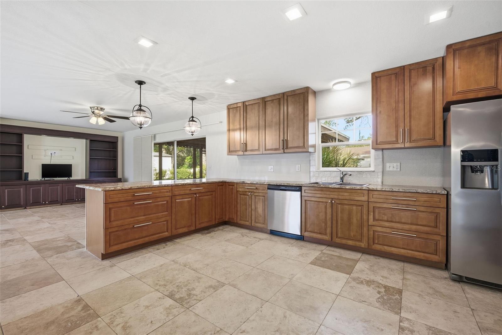 Image 46 of 90 For 606 Sylvan Drive