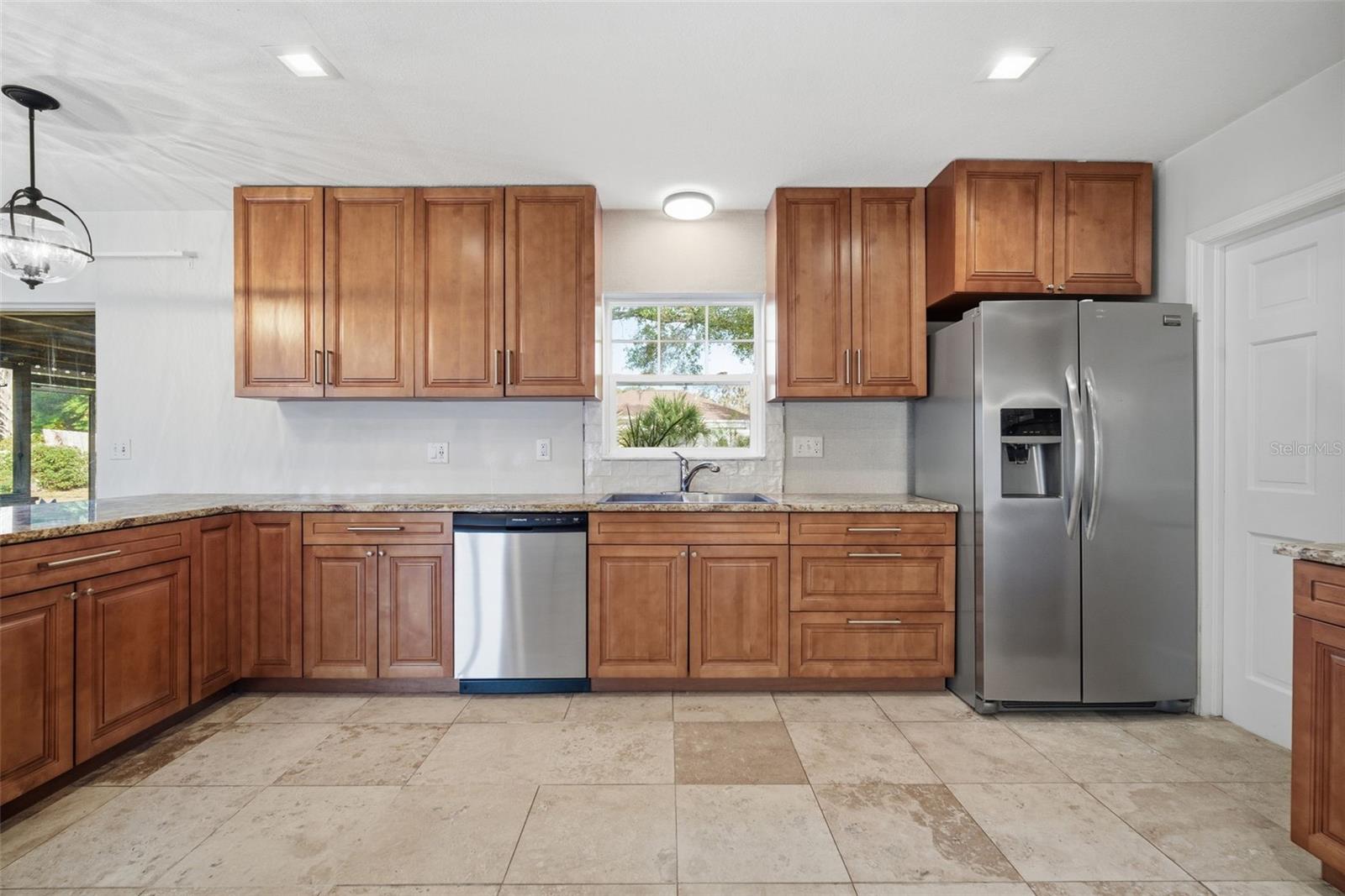 Image 47 of 90 For 606 Sylvan Drive