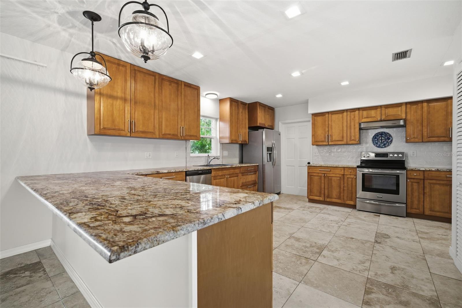 Image 49 of 90 For 606 Sylvan Drive