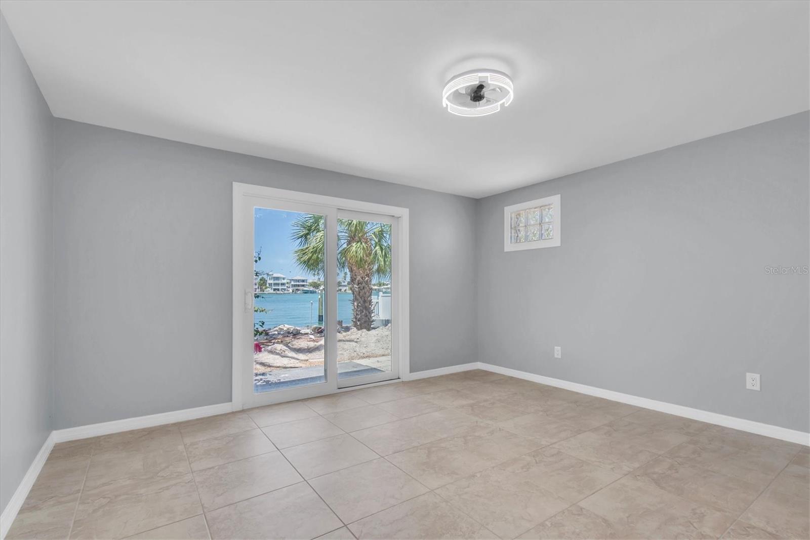 Image 17 of 47 For 9020 Gulf Boulevard