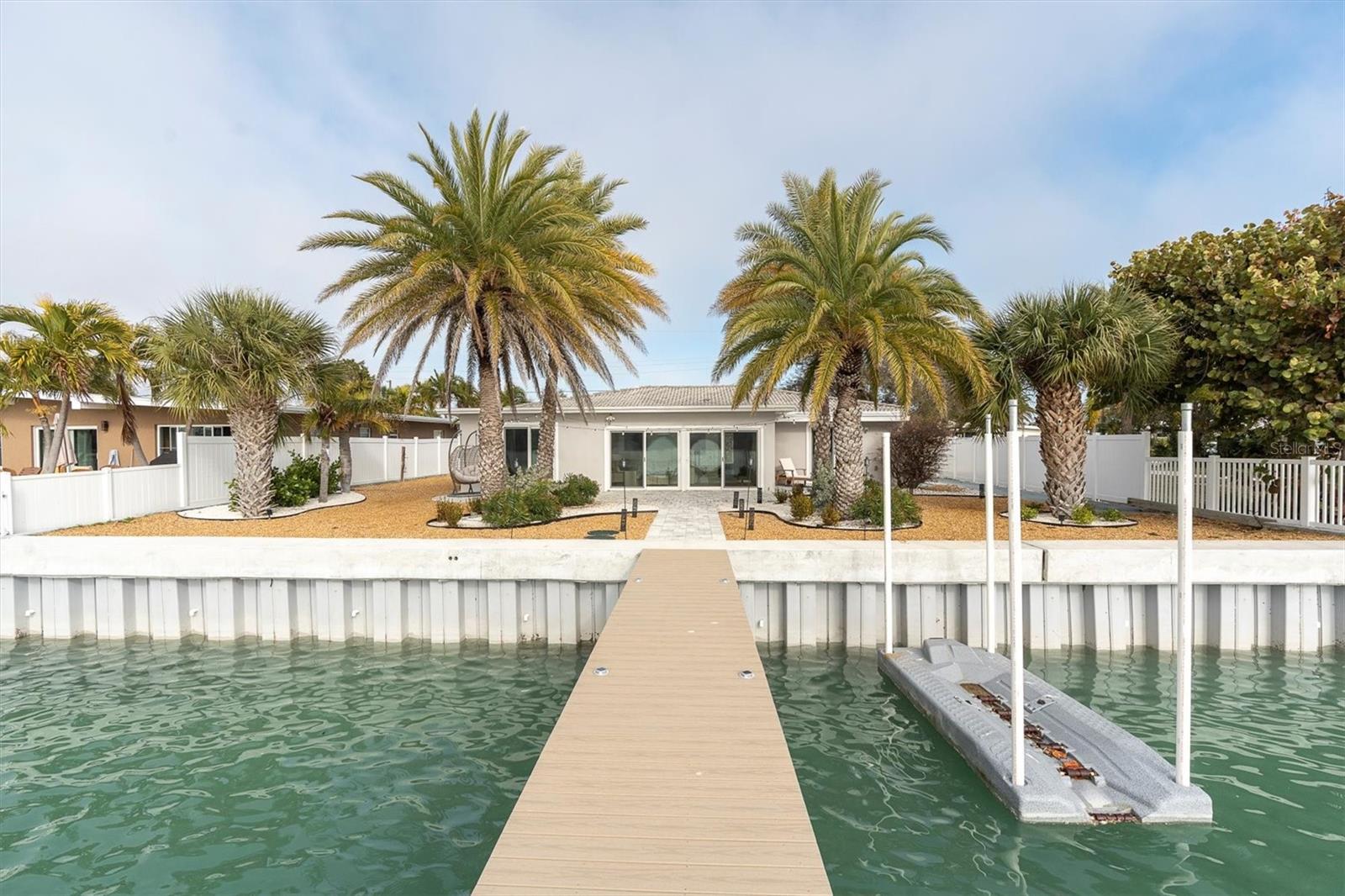 Image 37 of 47 For 9020 Gulf Boulevard