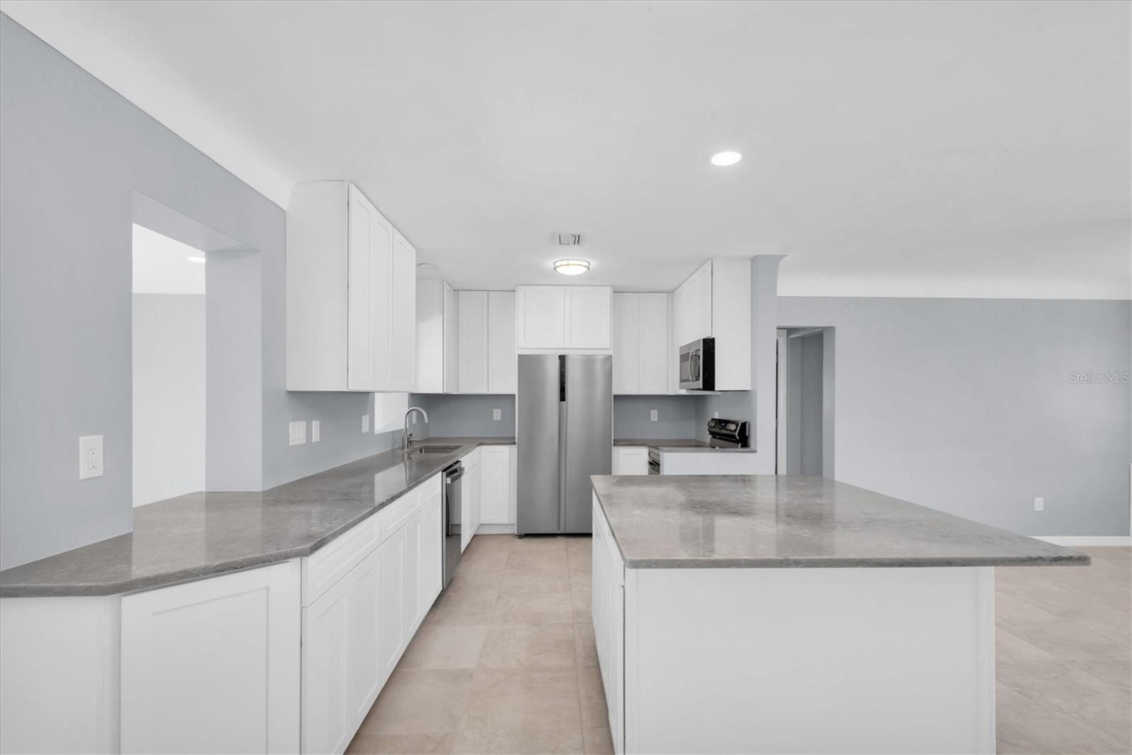 Image 8 of 47 For 9020 Gulf Boulevard