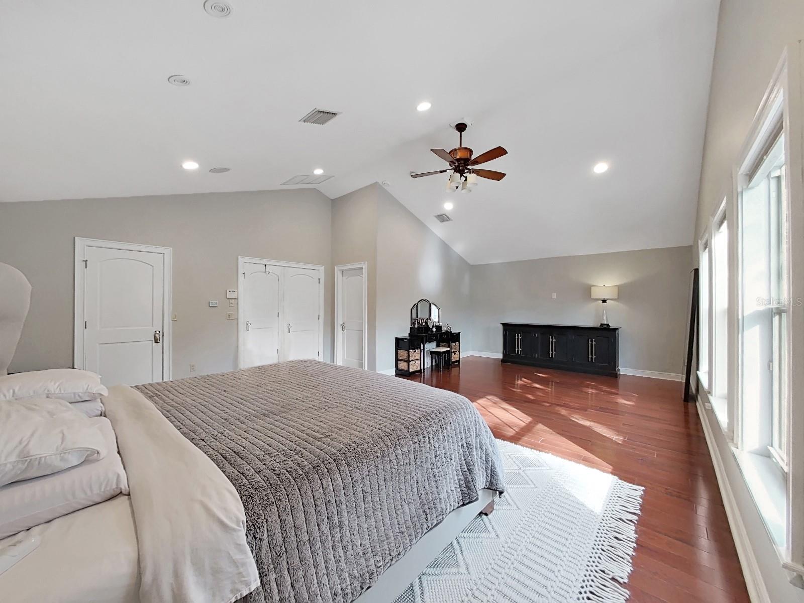 Image 31 of 49 For 4313 Granada Street