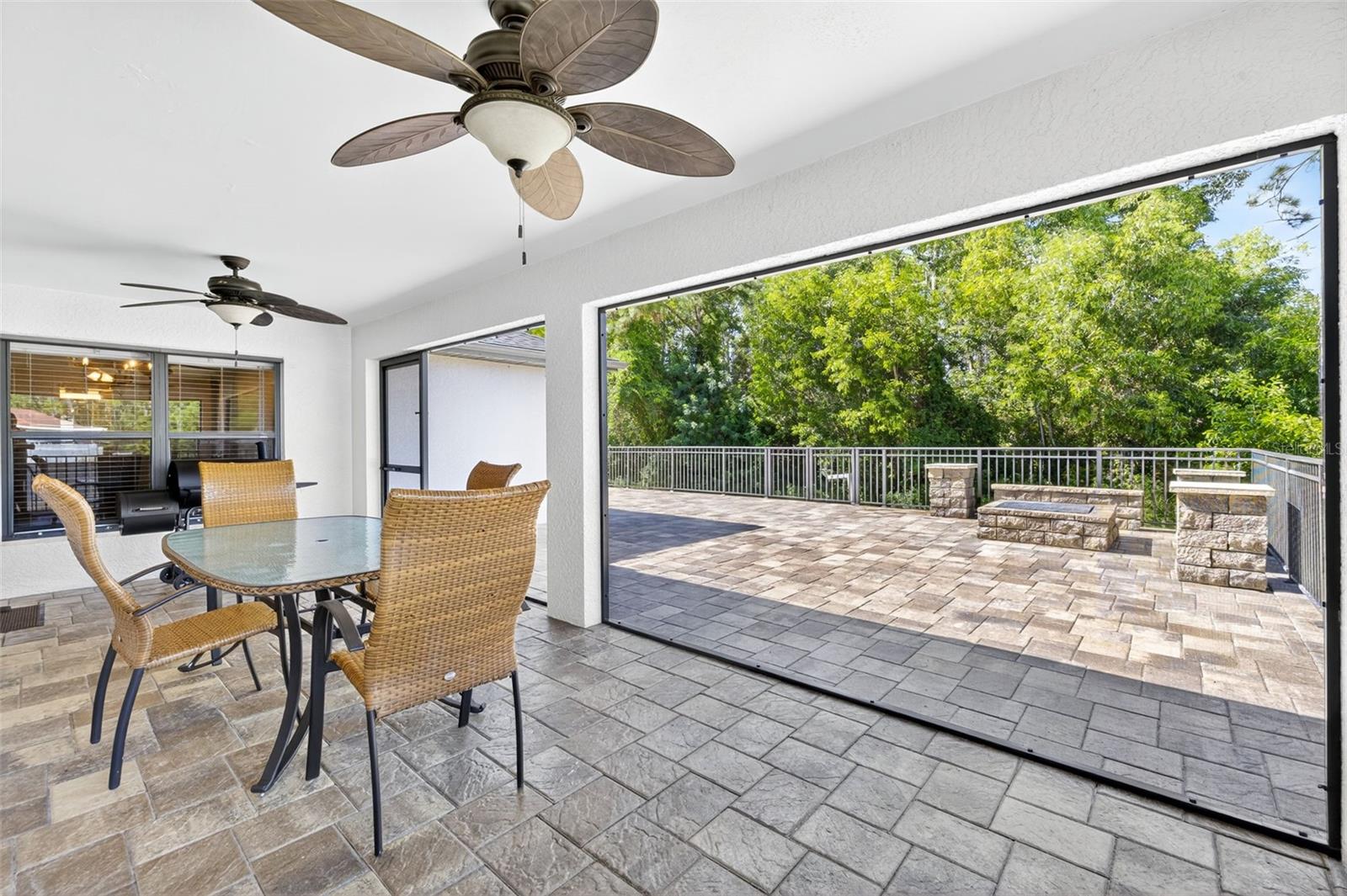 Image 26 of 39 For 421 Broadmoor Street