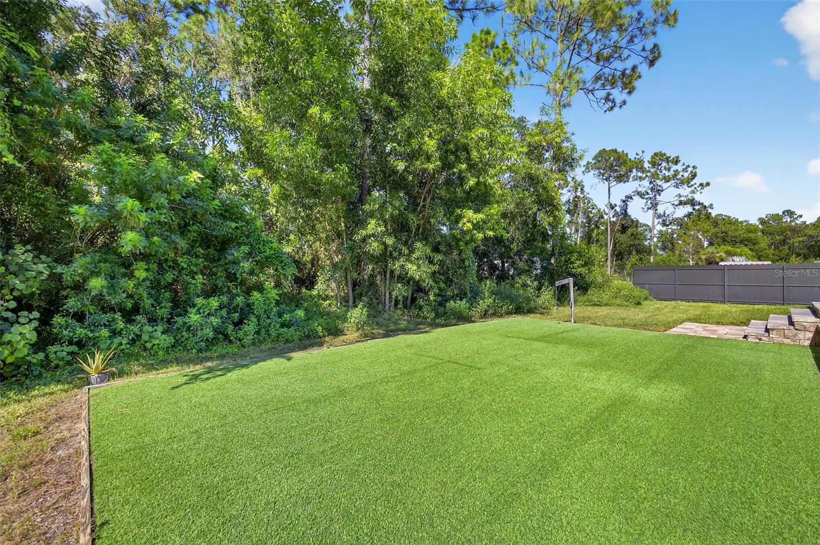 Image 31 of 39 For 421 Broadmoor Street