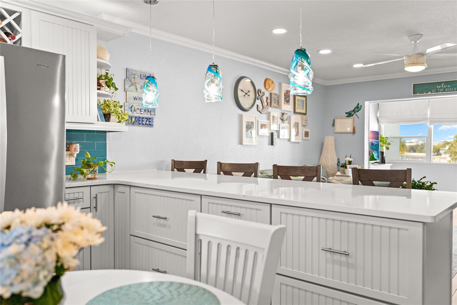 Image 14 of 31 For 1898 Shore Drive S 319