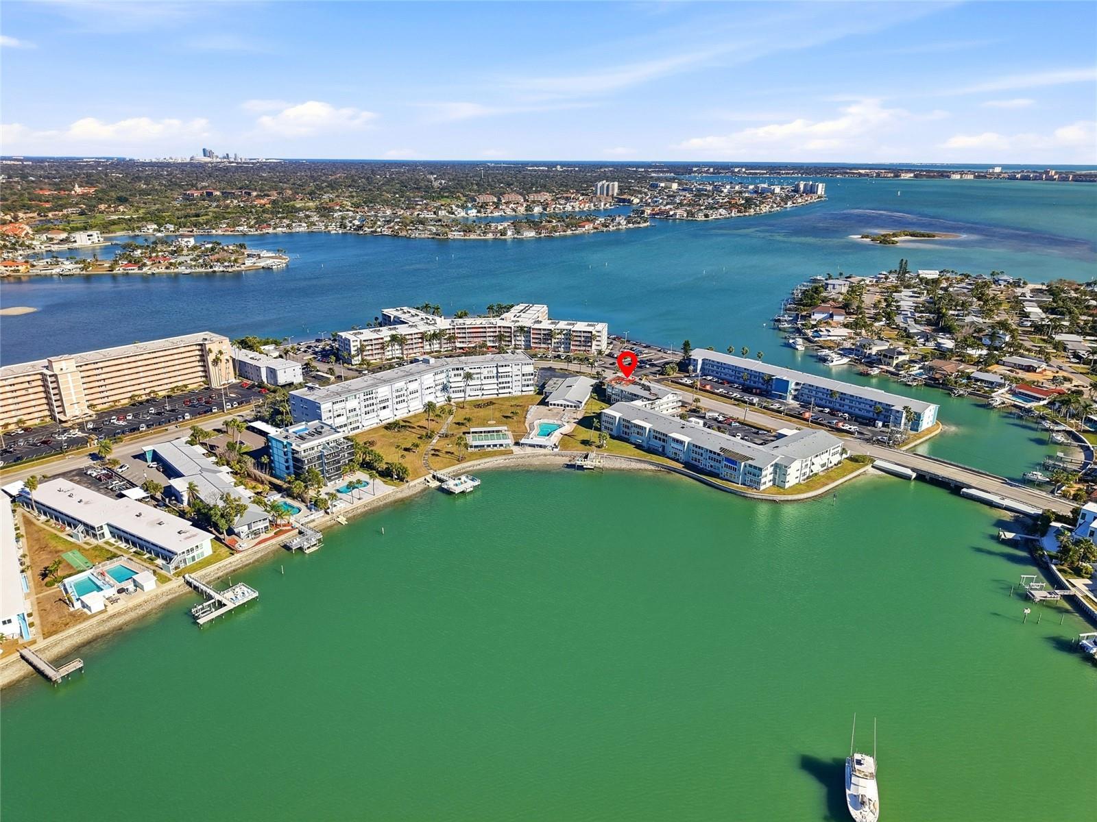 Image 2 of 31 For 1898 Shore Drive S 319