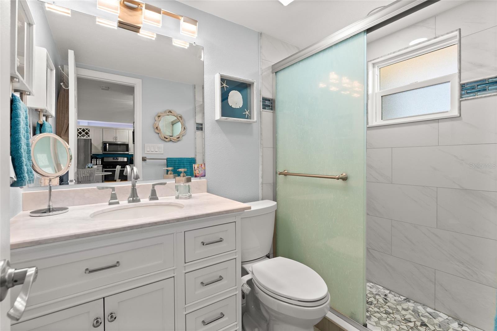 Image 22 of 31 For 1898 Shore Drive S 319