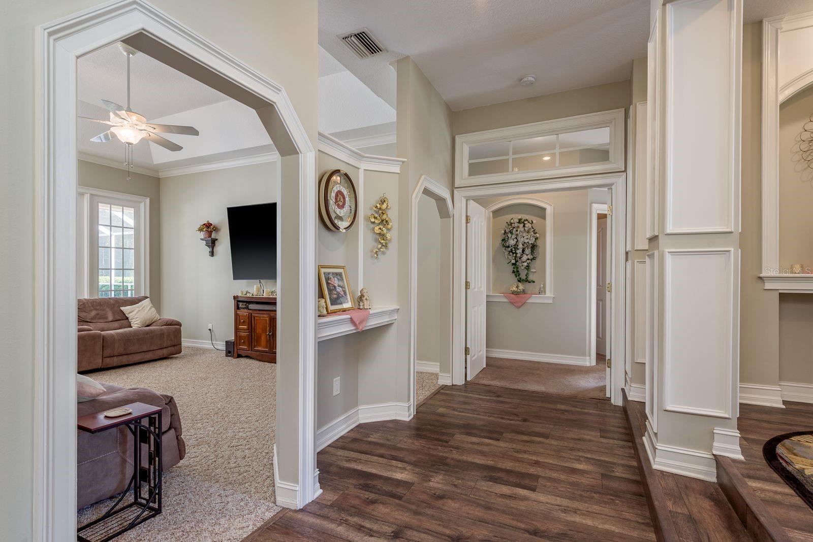 Image 17 of 93 For 6207 Claire De Lune Court