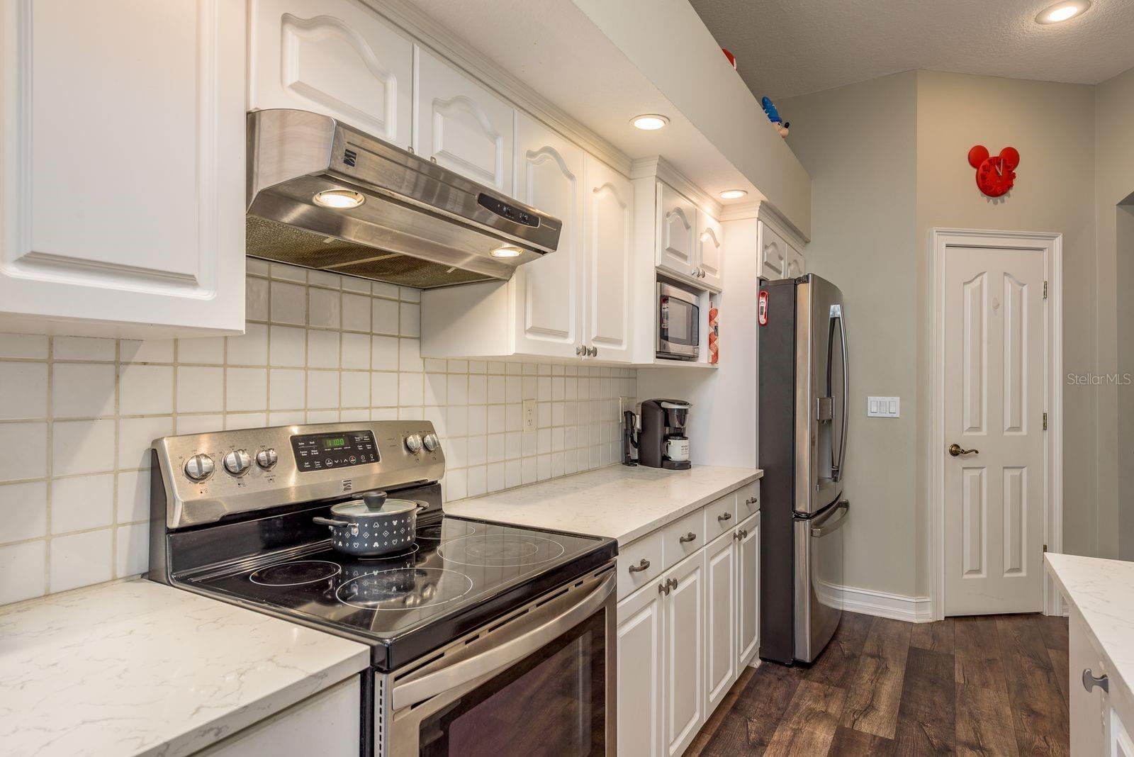 Image 34 of 93 For 6207 Claire De Lune Court