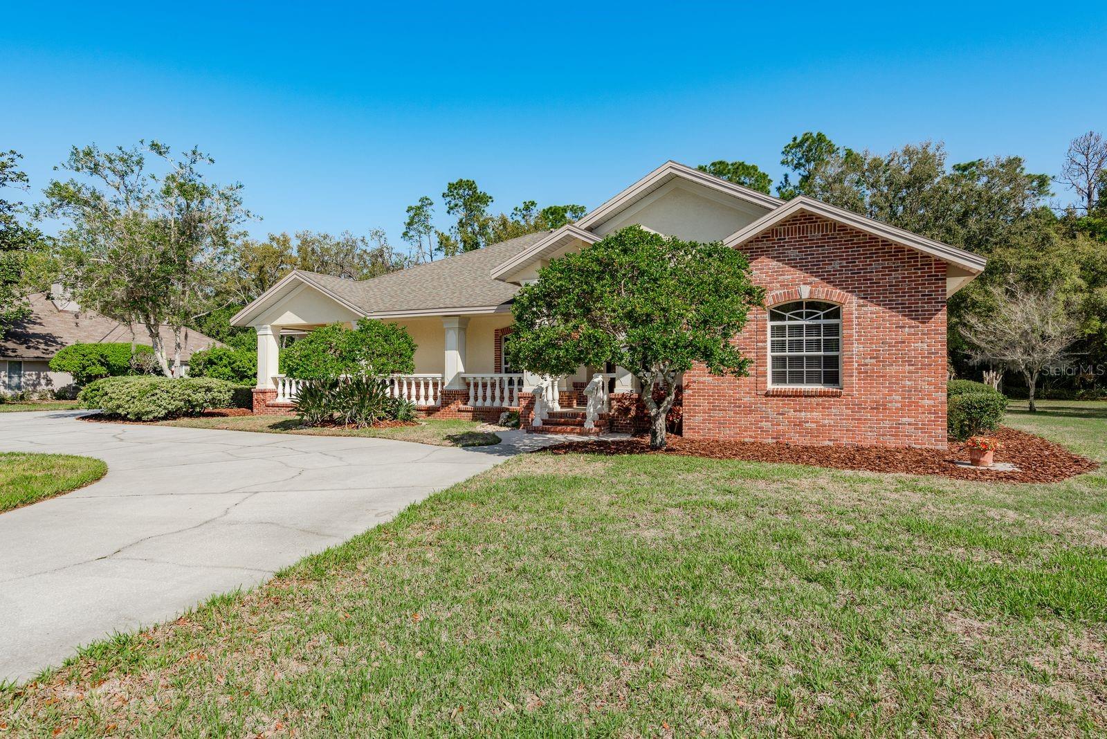 Image 5 of 93 For 6207 Claire De Lune Court