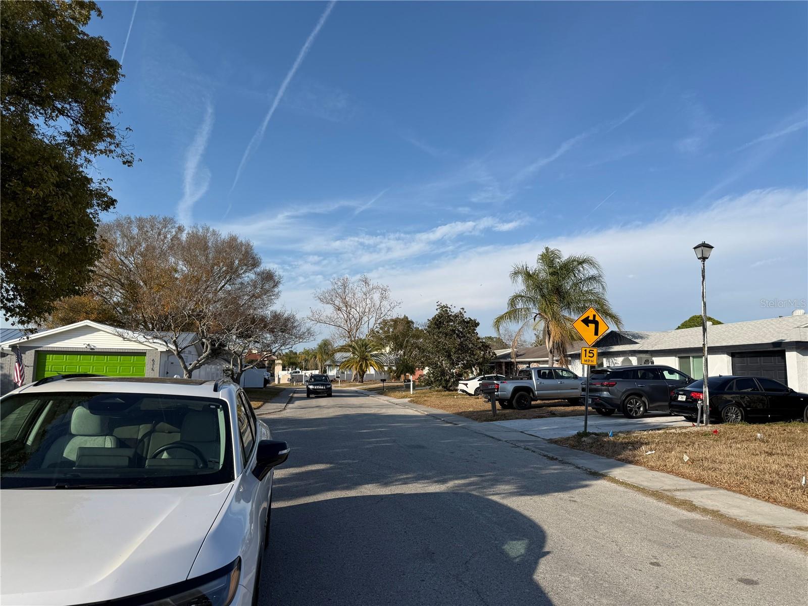 Listing photo id 14 for 9800 Pocono Street